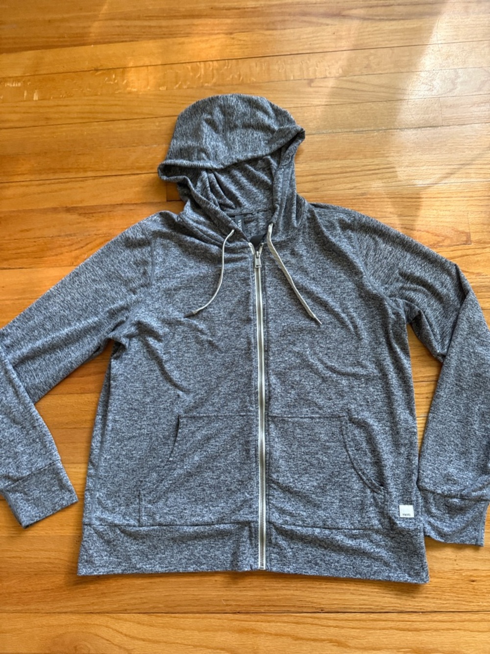 Vuori Women’s Halo Performance Hoodie 2.0 Gray Full Zip Dreamknit Jacket Sz L - Picture 2 of 4